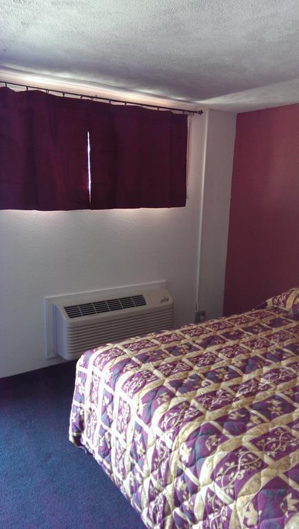 Airport Lodge Wichita Ruang foto