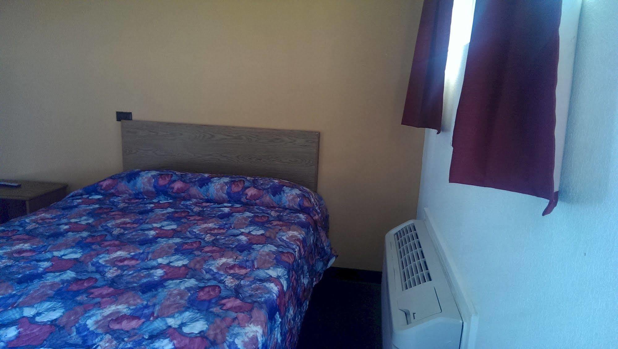 Airport Lodge Wichita Bagian luar foto