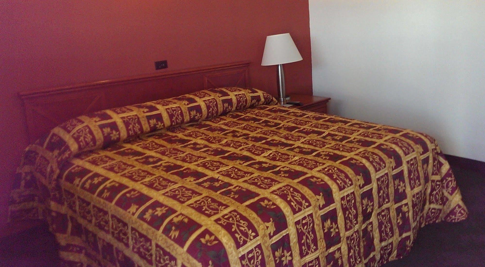Airport Lodge Wichita Bagian luar foto